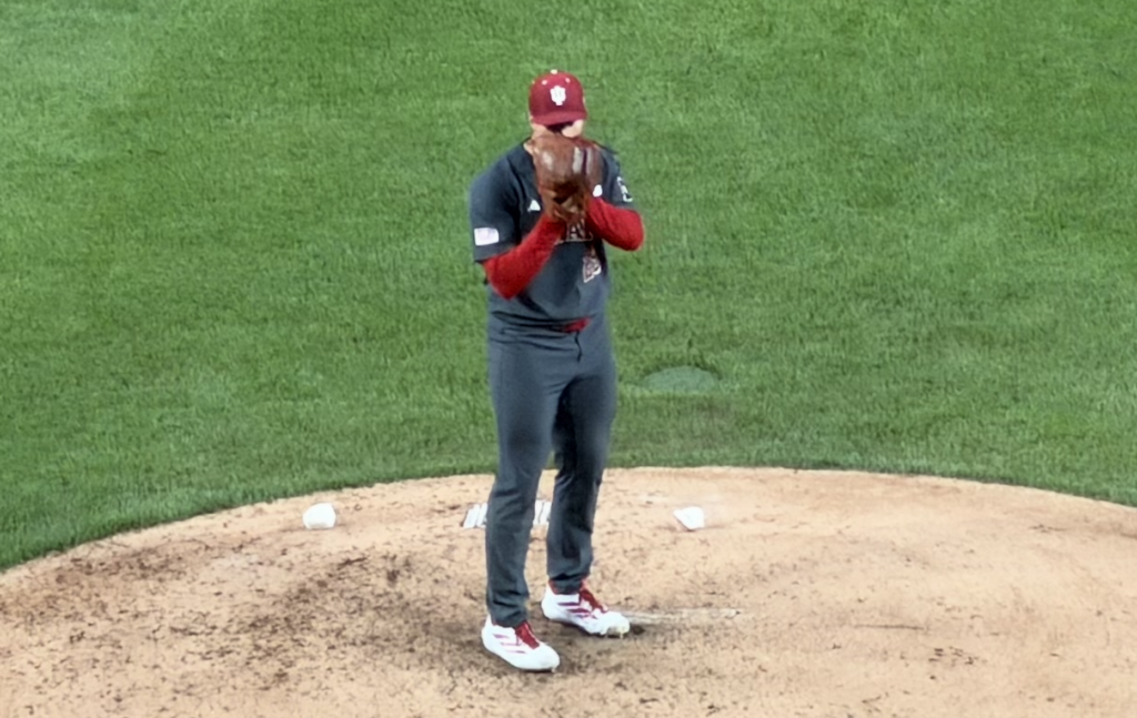 Tony Neubeck pitches at Wrigley Field (Zach Horwitz)