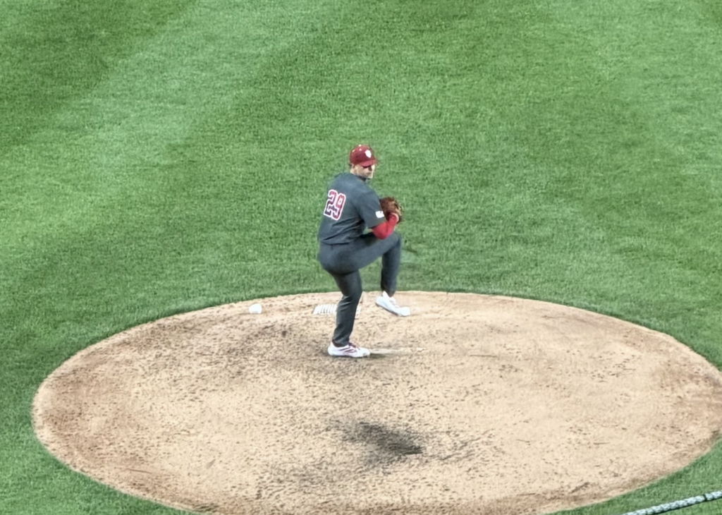 Tony Neubeck pitching at Wrigley Field (Zach Horwitz)
